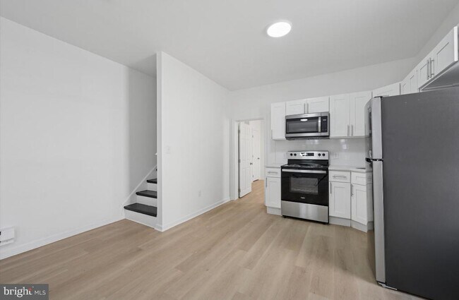 Building Photo - 1304 N Conestoga St