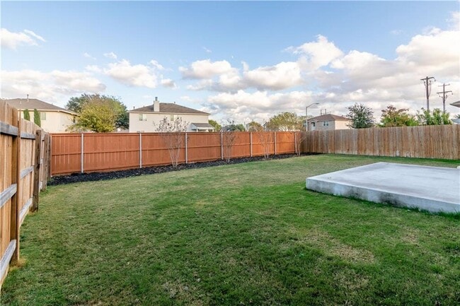 Building Photo - 137 Moulins Ln