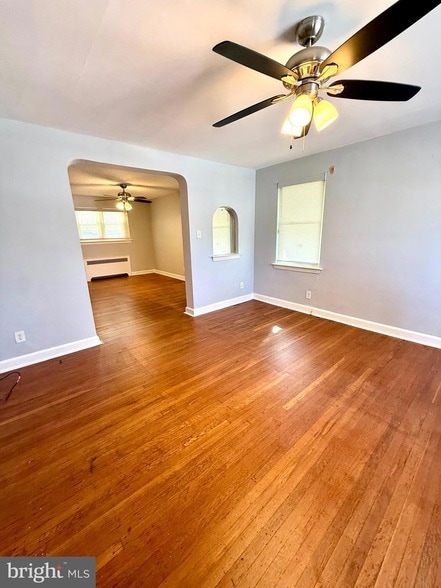 Building Photo - 324 S 27th St