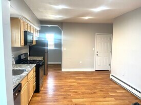 Building Photo - 26 Babson St