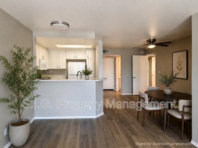Building Photo - 4500 Laurel Canyon Blvd