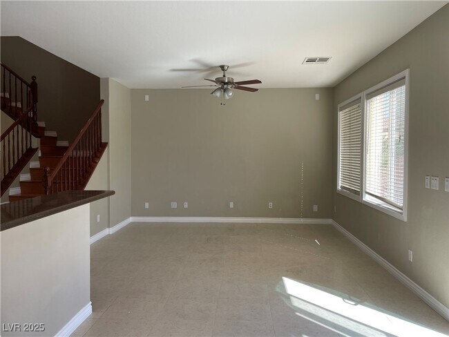 Building Photo - 9796 Bedstraw St