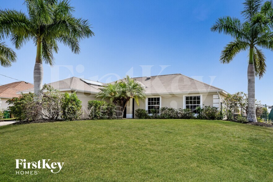 Building Photo - 1003 NW 8th Pl