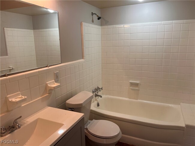 Building Photo - 535 Monterey Blvd NE