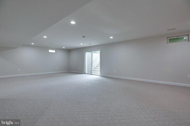 Building Photo - 13646 Sweet Woodruff Ln