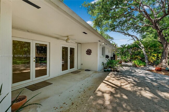 Building Photo - 6767 SW 154th St