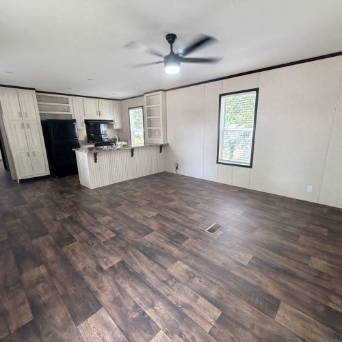 Building Photo - 204 Falcon Dr