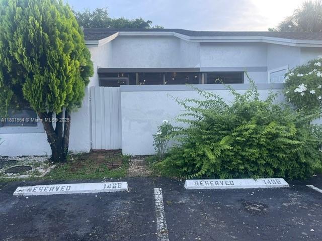 Building Photo - 6466 SW 152nd Cir Pl