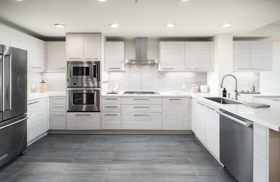 Building Photo - 1431 Pacific Hwy