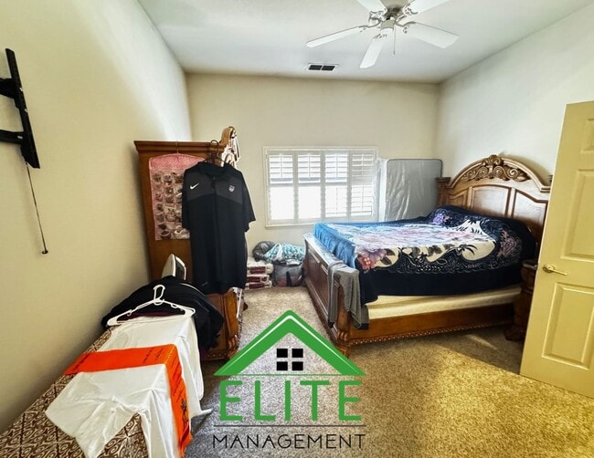 Building Photo - This Home offers a harmonious blend of com...