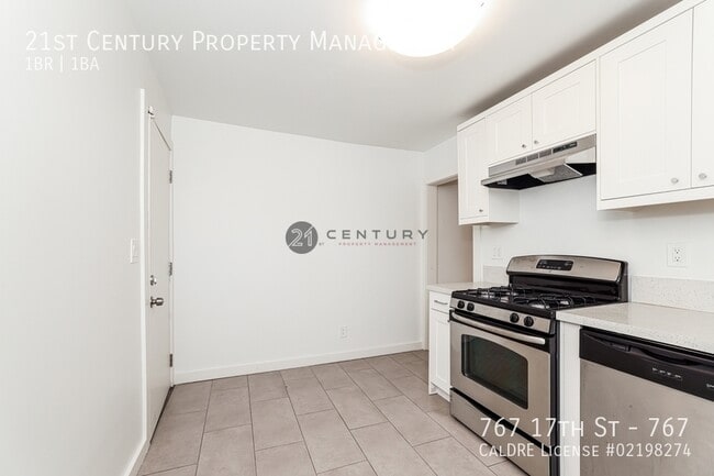 Building Photo - 767 17th St