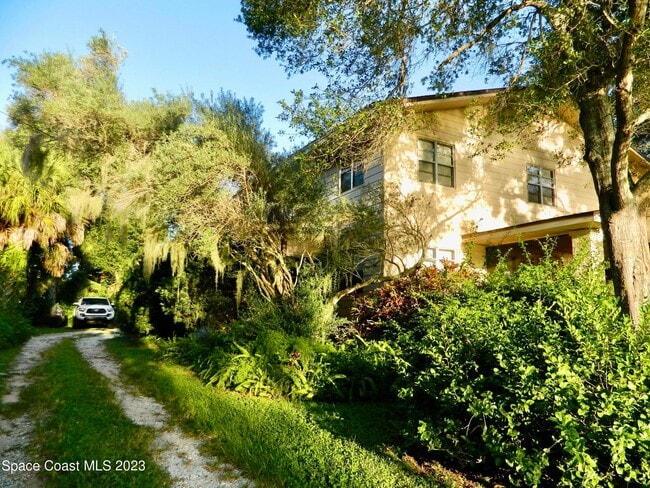 Building Photo - 803 Rockledge Dr