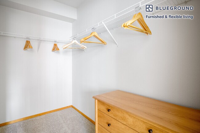 Building Photo - 535 Pontius Ave N