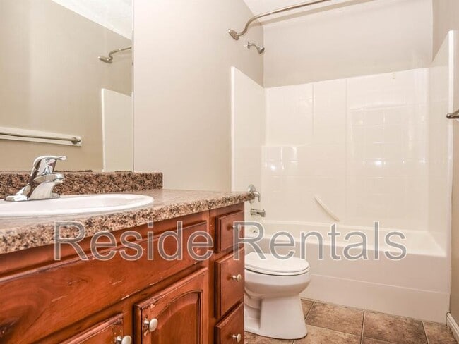 Building Photo - 537 W 1570 N