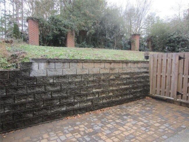 Building Photo - 4036 Oak Glenn Dr