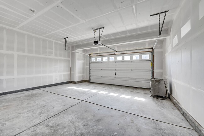 Building Photo - $3,400.00-Stunning 4-bedroom, 3.5 bathroom...