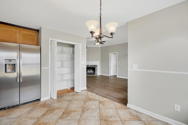 Building Photo - 2426 Quail Ridge Ln SW