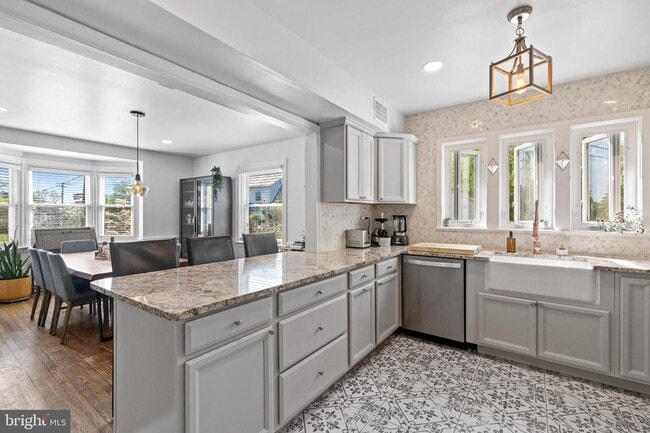 Building Photo - 4500 Eastway Ct