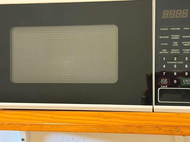 Building Photo - 706 Bogie Ct