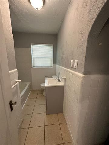 Building Photo - 48 Vaughn Dr