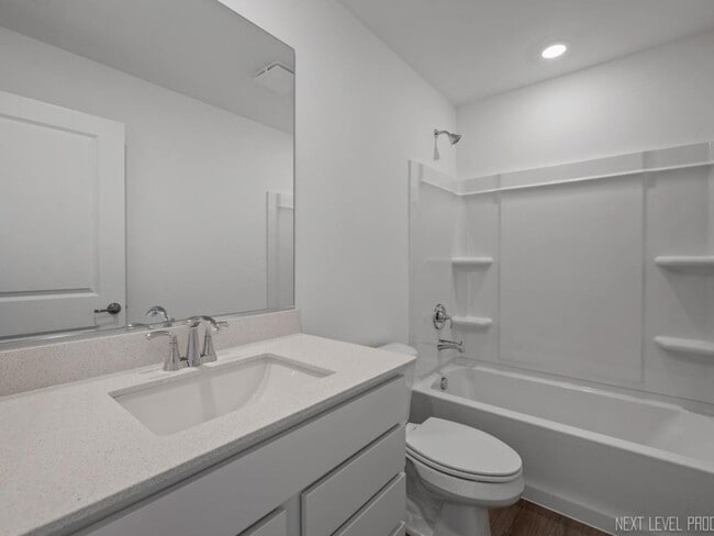 Building Photo - 25715 W Yorkshire Dr