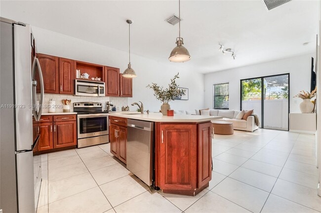 Building Photo - 3550 W 86th Terrace