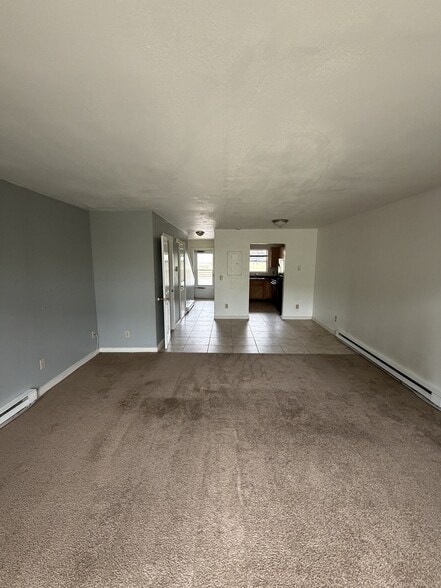 Building Photo - 32 Allen Dr