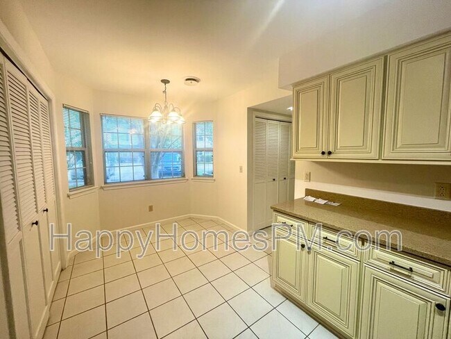 Building Photo - 1125 Monaco Dr