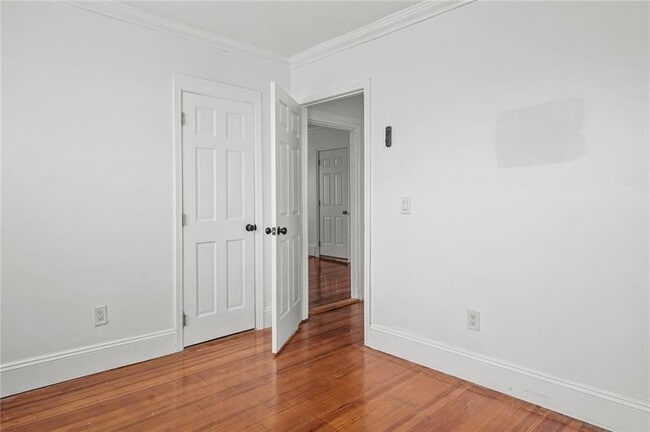 Building Photo - 123 Radcliffe Ave