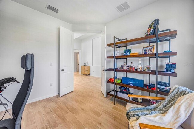 Building Photo - 33995 Astoria Cir