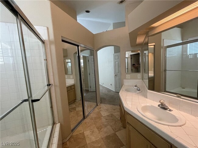 Building Photo - 4613 Plano Dr