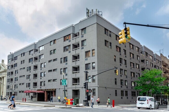 Building Photo - 85-88 8th Ave