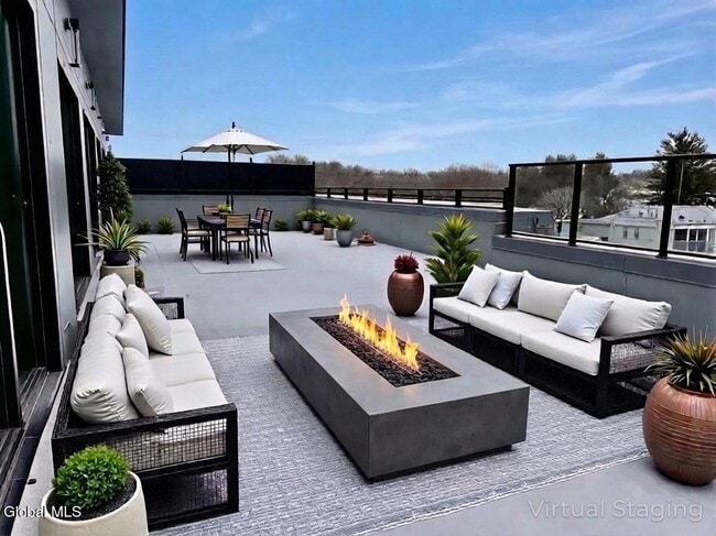 Building Photo - 78 Church St