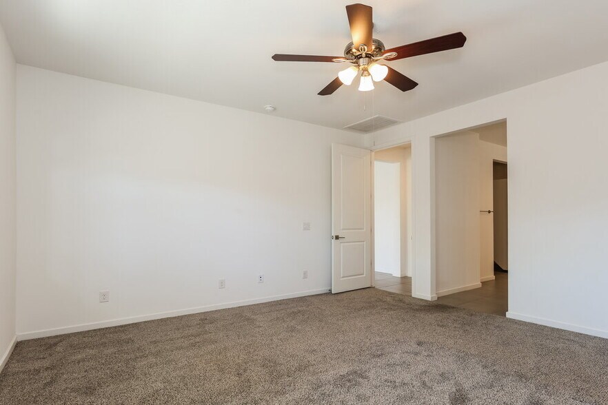 Building Photo - 5647 W Walatowa St