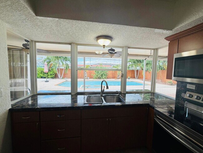 Building Photo - 515 NW 202nd Terrace