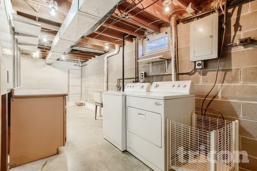 Building Photo - 8407 Lower 208th St W