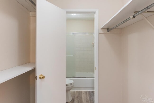 Building Photo - 7224 Lago Vista Ct