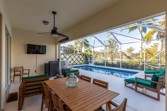 Building Photo - 8217 Xanthus Ln