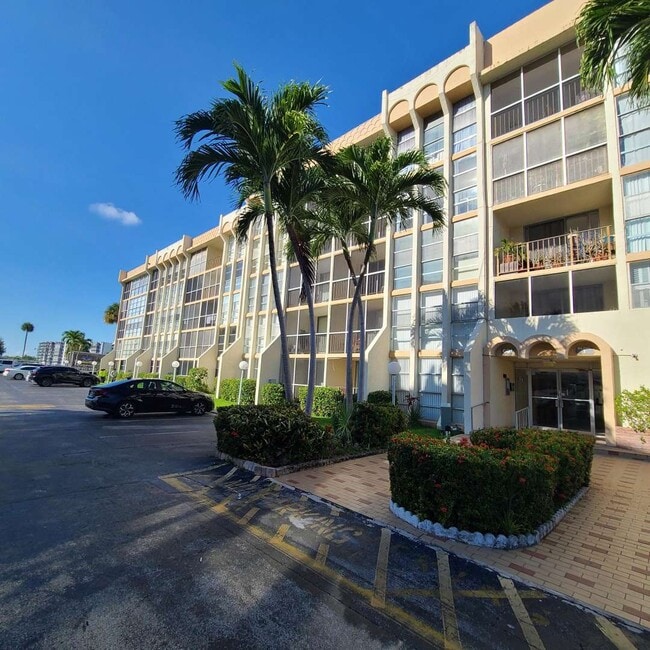 601 Three Islands Blvd 601 Three - 601 Three Islands Blvd Hallandale Beach Fl Primary Photo