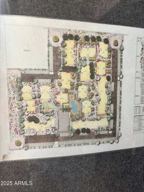 Building Photo - 8055 E Thomas Rd