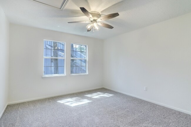 Building Photo - 138 S Timber Top Dr