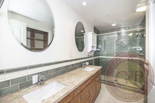 Building Photo - Noe Valley - 4 BR, 3 BA Condo 2,326 Sq. Ft...