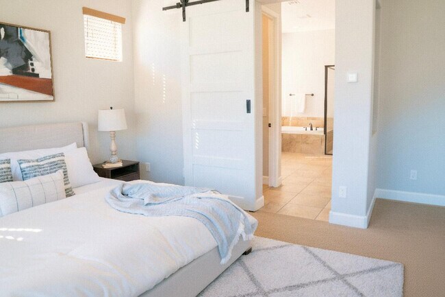 Building Photo - 30401 N 115th Dr