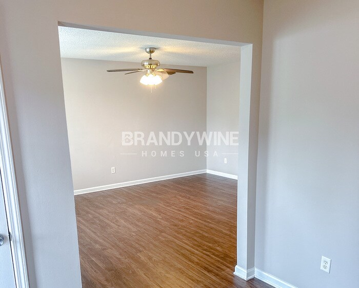 Building Photo - 6022 Birdseye Tr