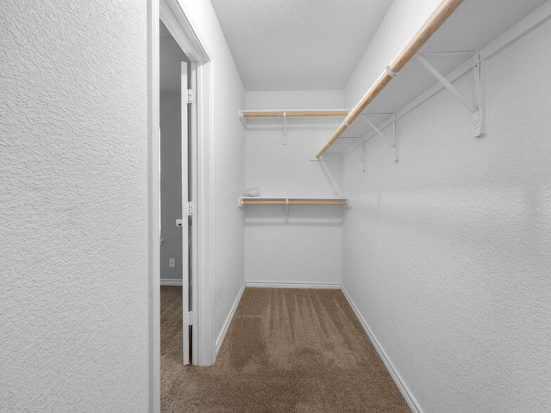 Building Photo - 511 Kacie Dr