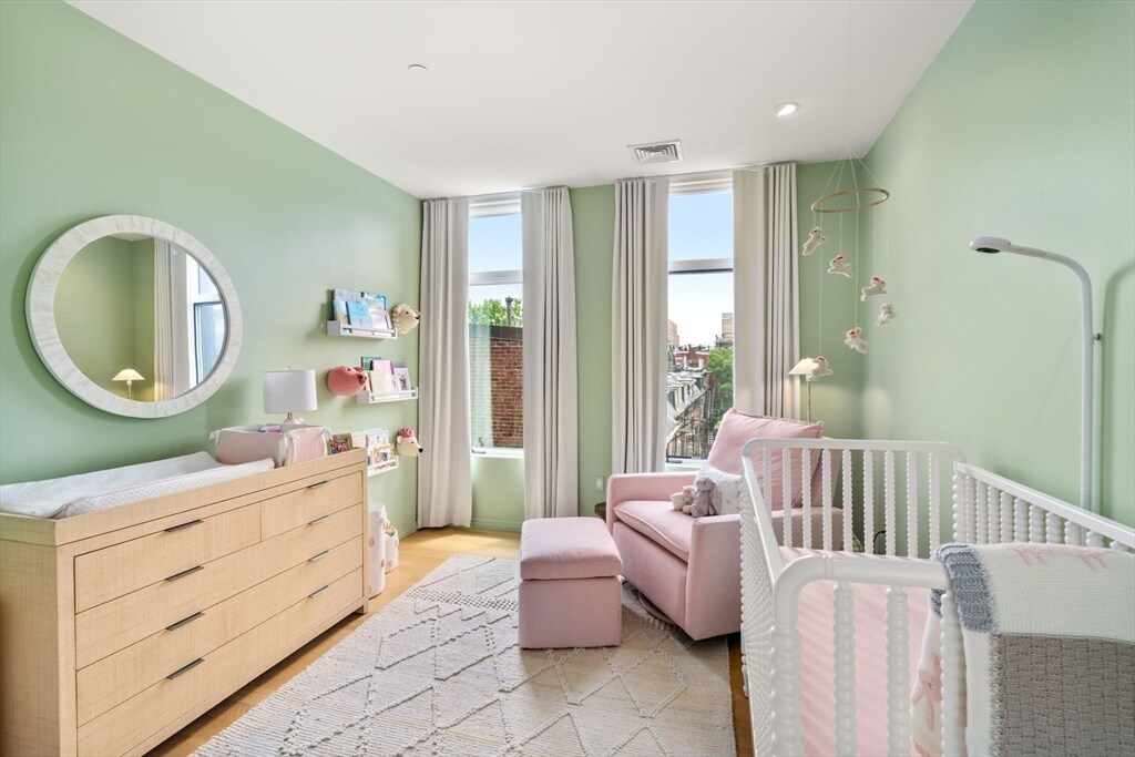 Building Photo - 55 E Springfield St