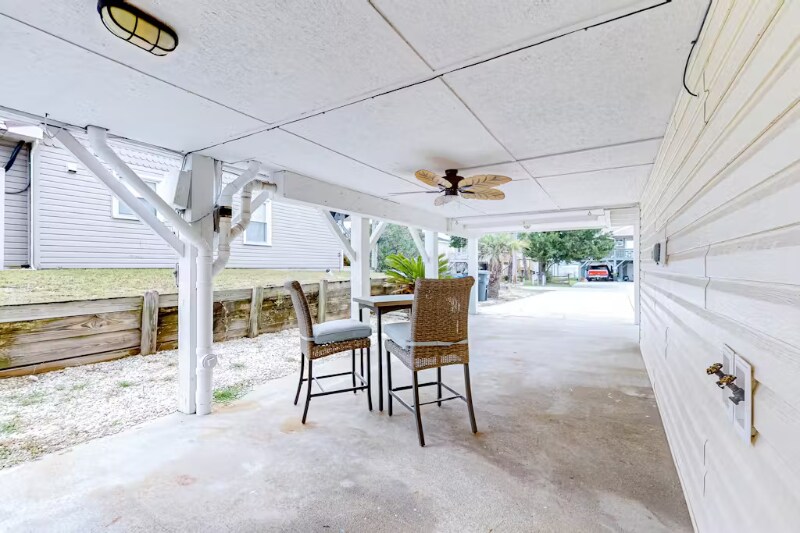 Building Photo - 318 31st Ave N
