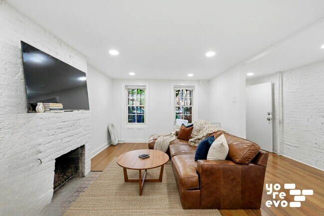 Building Photo - https://yoreevo.com/