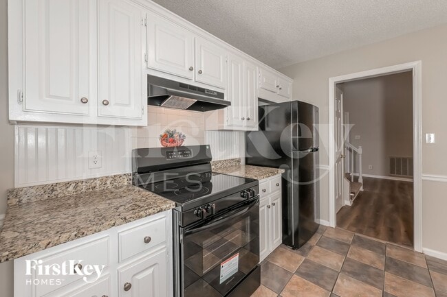 Building Photo - 412 Nicole Ct