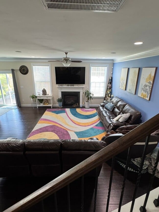 Building Photo - Sought-After Skybrook Community